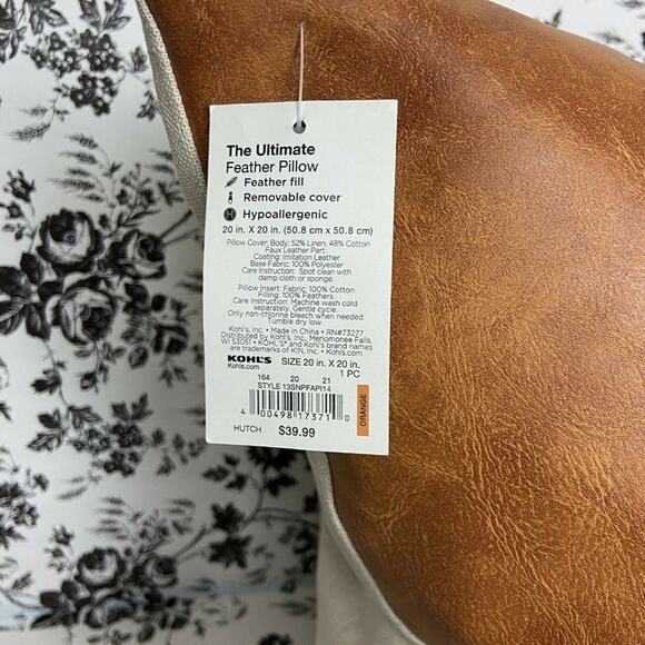 Faux Leather Two Tone Pillow NWT 20x20 - Picture 4 of 6